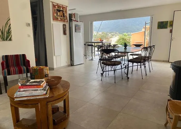 Villa Cozy With Pool