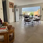 Villa Cozy With Pool